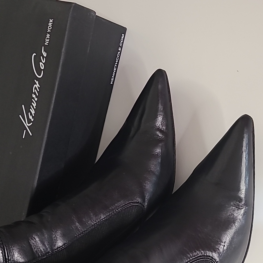 Stretch Out Women's Sleek Black Heeled Boots. Spain - Picture 11 of 11